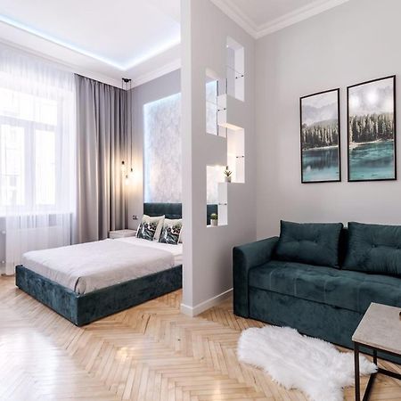 Modern Apartment Lwów Zewnętrze zdjęcie