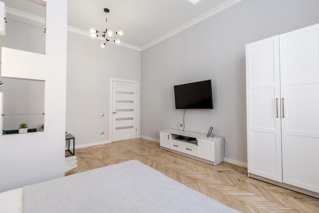 Modern Apartment Lwów Zewnętrze zdjęcie