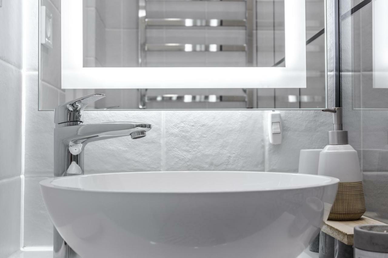 Modern Apartment Lwów Zewnętrze zdjęcie